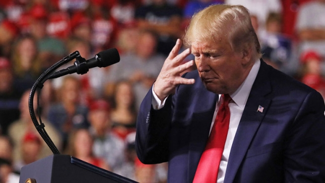 تره‌مپ پێگه‌ جه‌ماوه‌رییه‌كه‌ی له‌ده‌ستدا